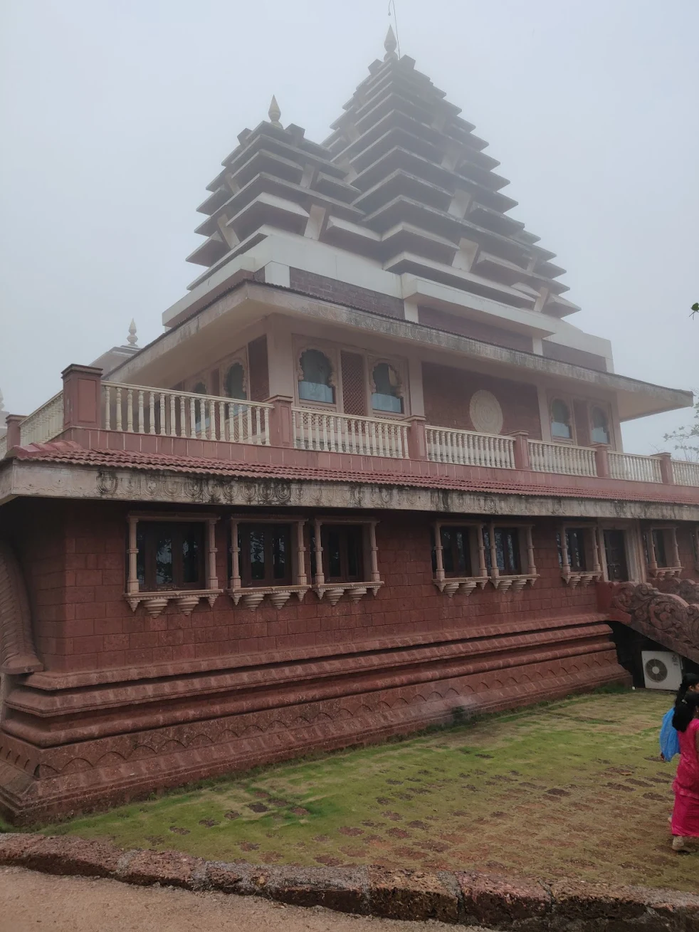 Peaceful spiritual stay at Shri Sant Gajanan Maharaj Sansthan Pandharpur